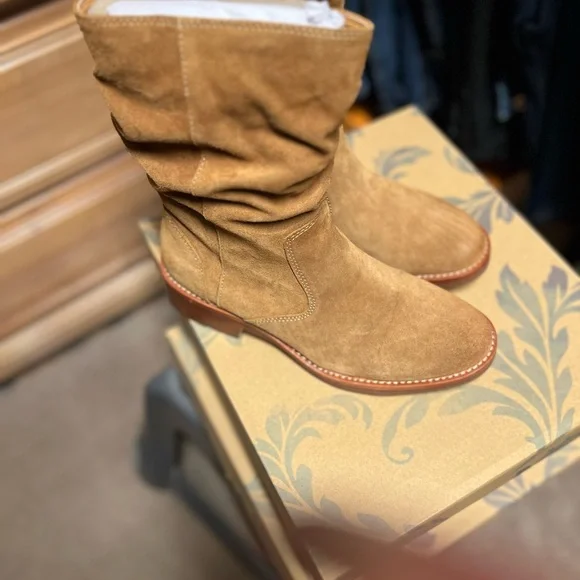 Sofft Burnette Brandy boots 7.5 in Tan - Picture 2 of 8